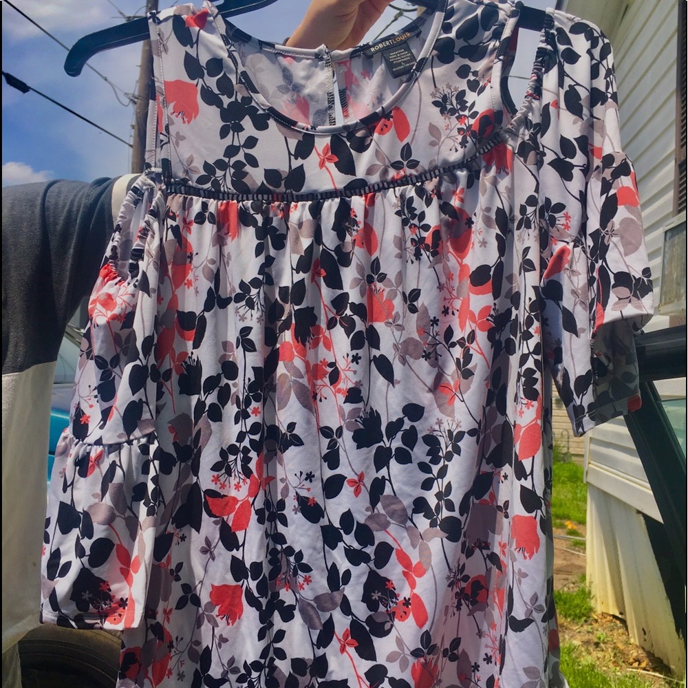 Off shoulder RobertLouis blouse, BRAND NEW.